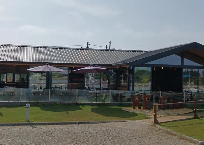 The Boat 船上ホテル オヴァール